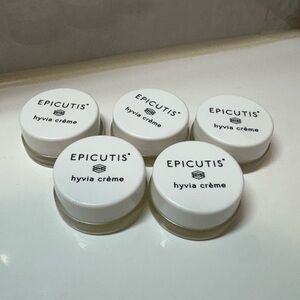 Hyvia Crème - White